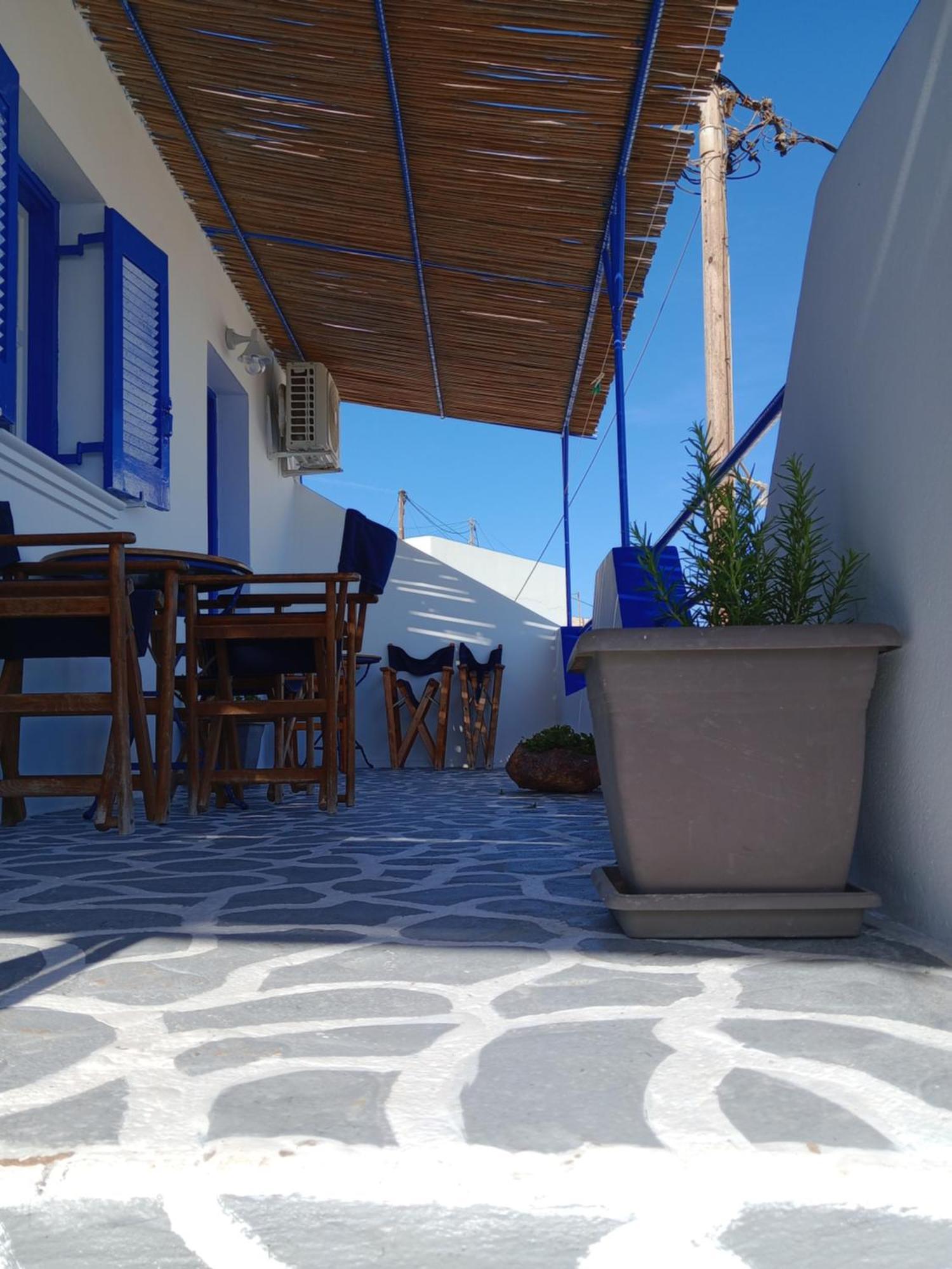 Meltemi Rooms And Studios Anafi Exterior photo